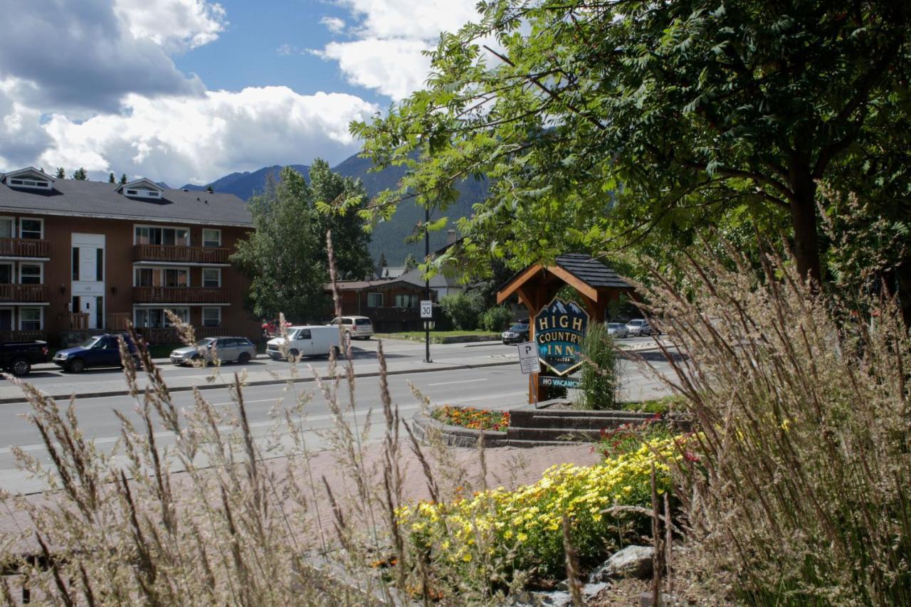 High Country Inn Banff Exterior photo