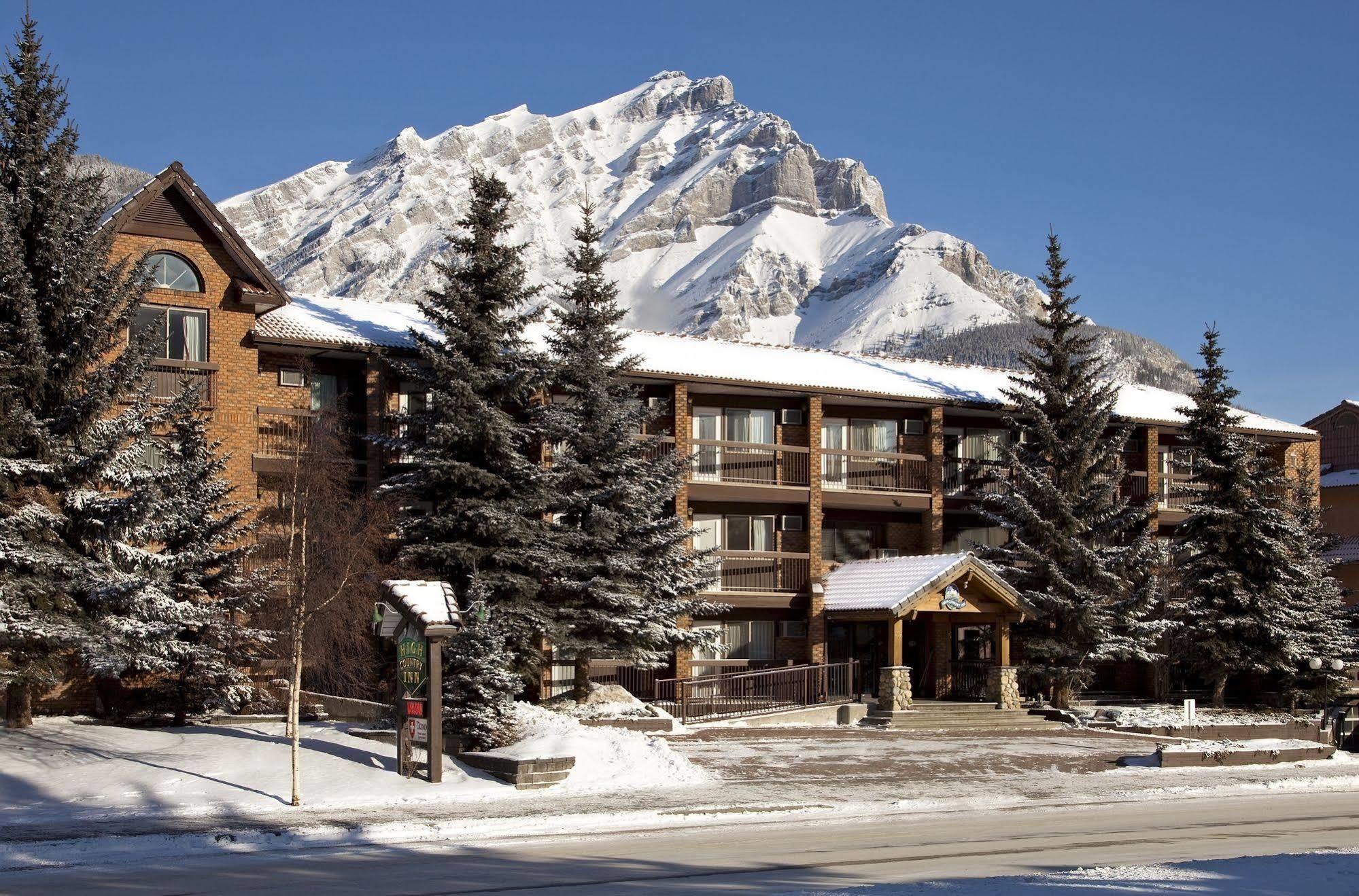 High Country Inn Banff Exterior photo